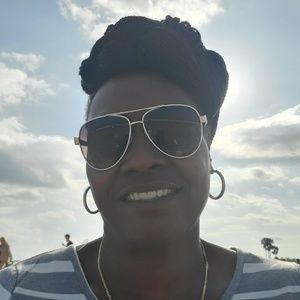 Meet your Posher, Temple